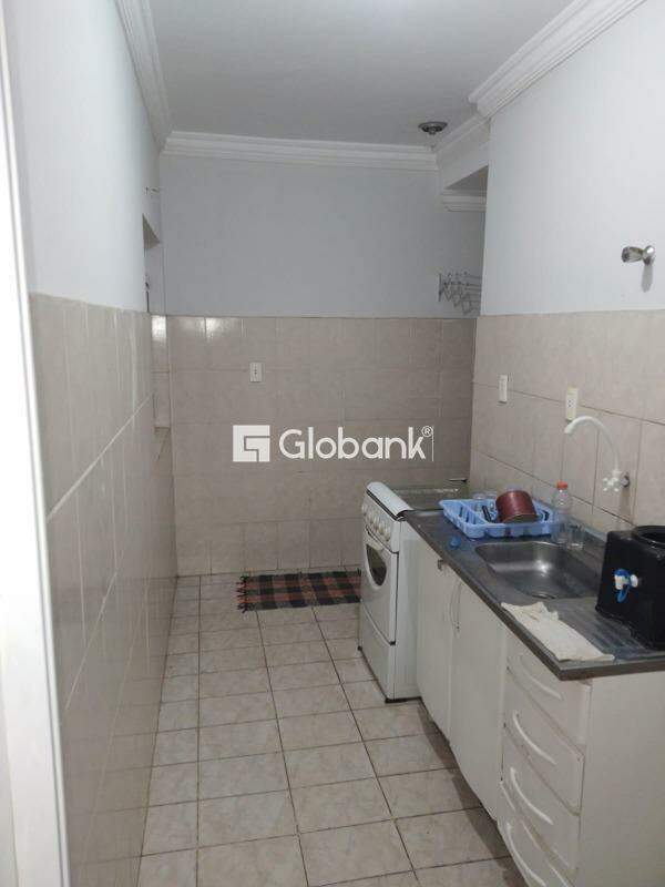 Apartamento 3 quartos para aluguel Alice Maia 80m² Montes Claros MG: 