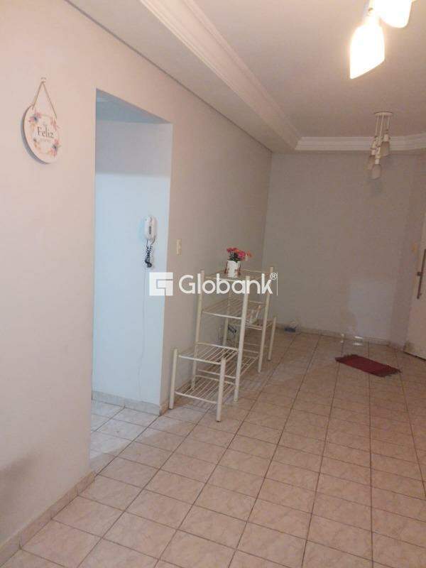 Apartamento 3 quartos para aluguel Alice Maia 80m² Montes Claros MG: 