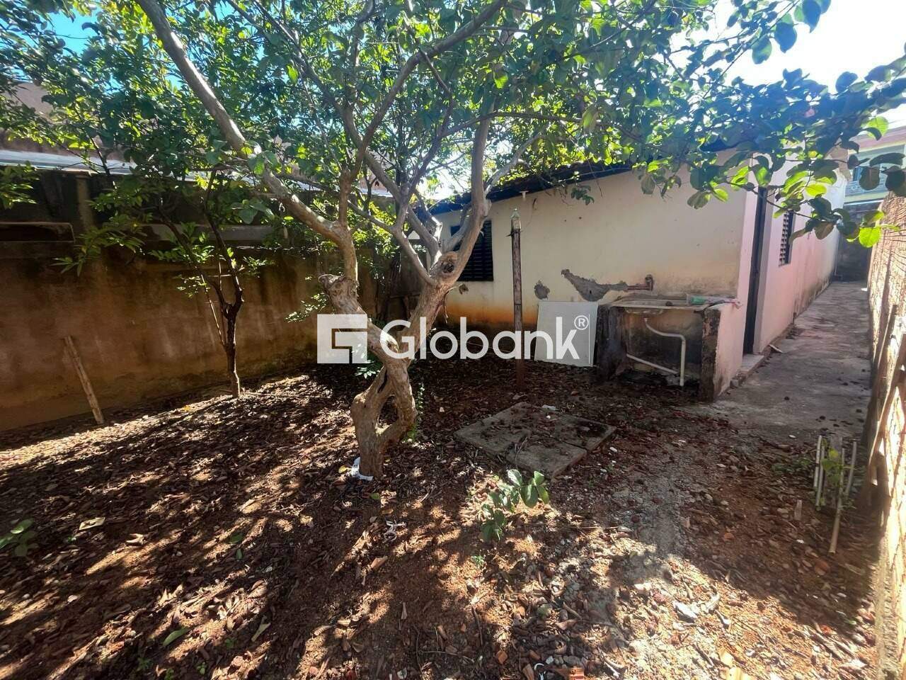 Ponto comercial para aluguel Major Prates 100m² Montes Claros MG: 