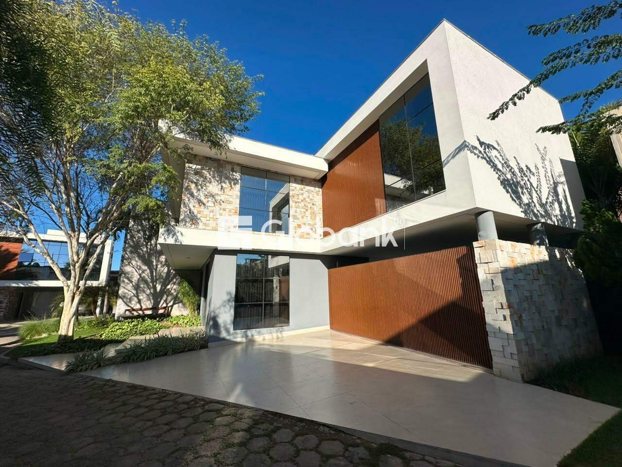 Casa 4 quartos para aluguel Funcionários 430m² Montes Claros MG: Fachada