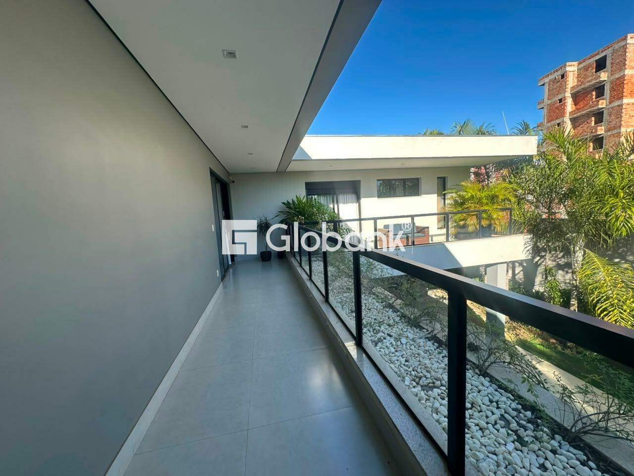 Casa 4 quartos para aluguel Funcionários 430m² Montes Claros MG: Sacada
