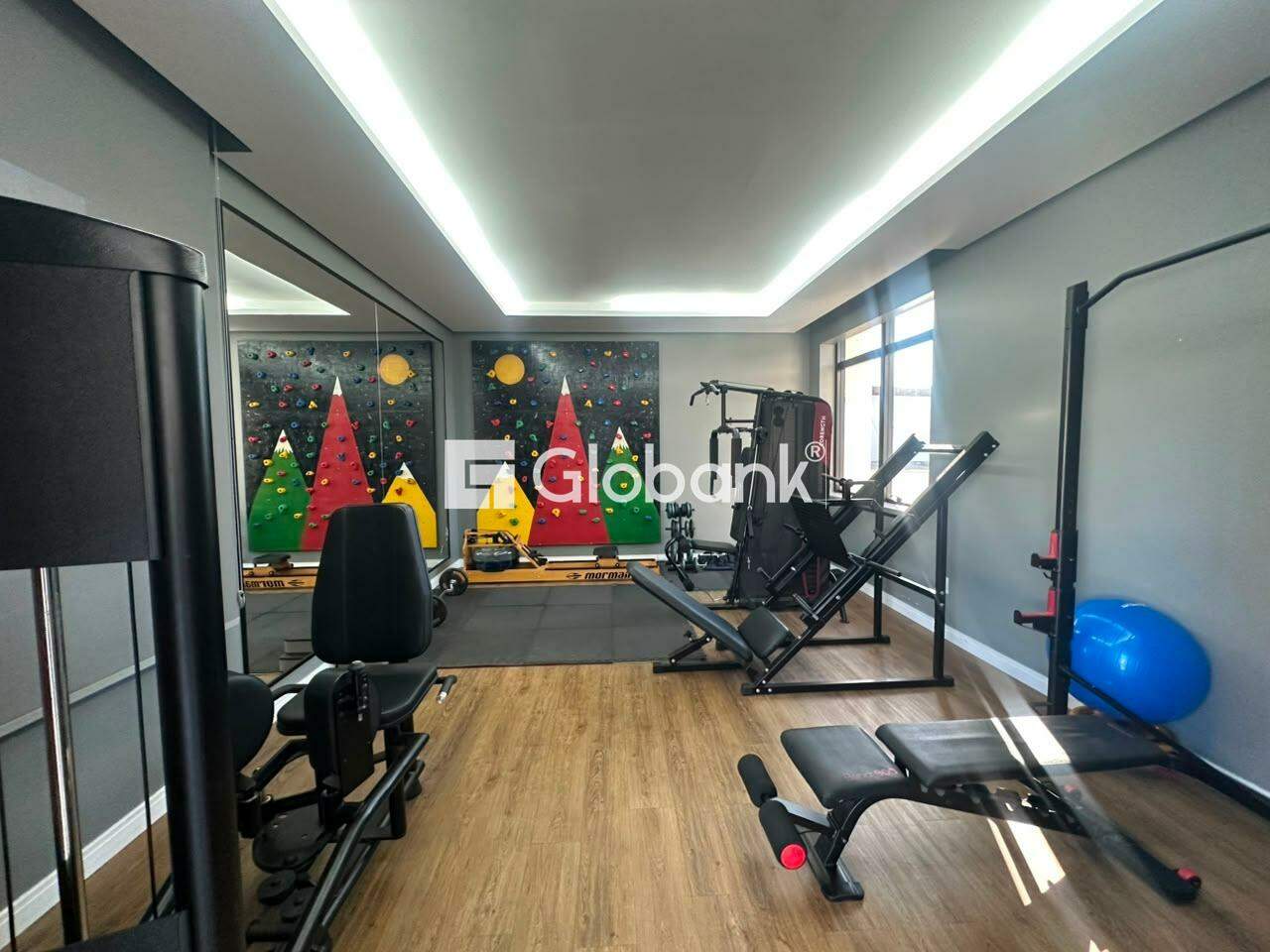 Casa 4 quartos para aluguel Funcionários 430m² Montes Claros MG: Acadêmia