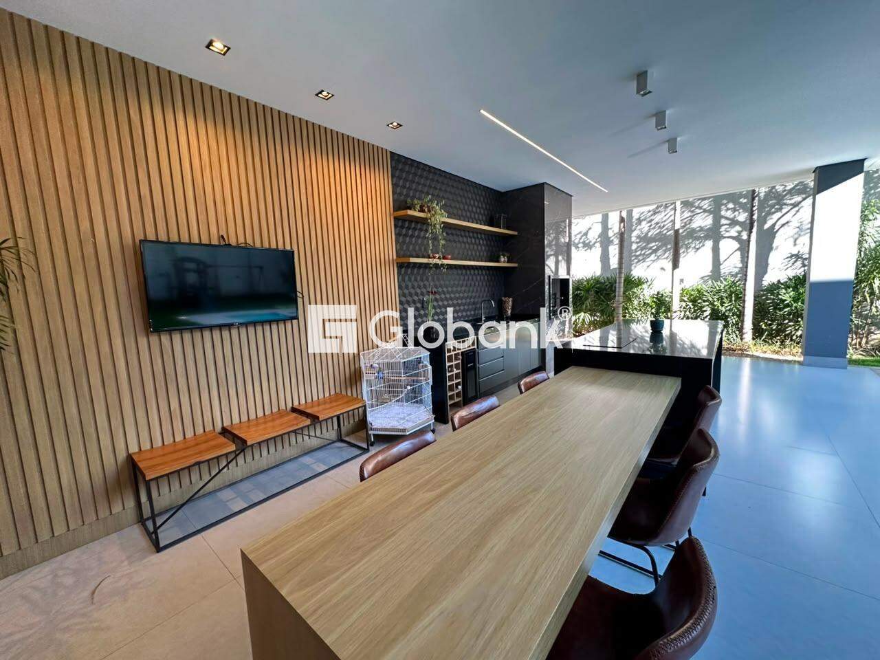 Casa 4 quartos para aluguel Funcionários 430m² Montes Claros MG: Área goumet