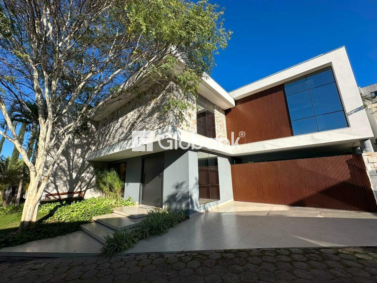 Casa 4 quartos para aluguel Funcionários 430m² Montes Claros MG: Fachada