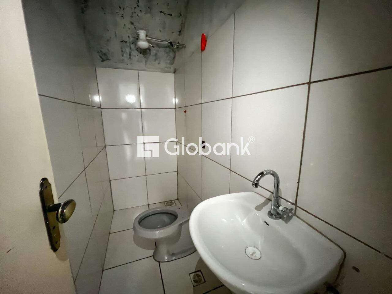 Ponto comercial para aluguel Canelas 45m² Montes Claros MG: