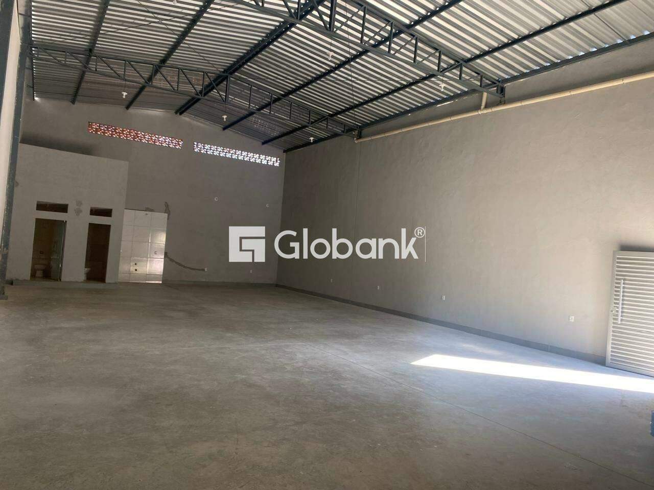 Galpão para aluguel Maracanã 192m² Montes Claros MG: