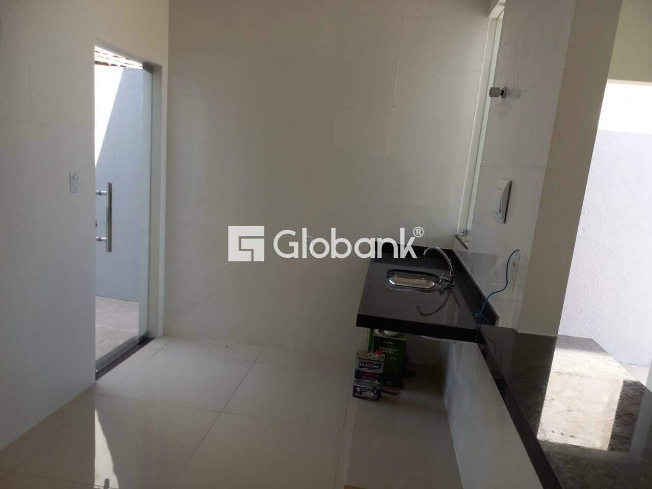 Casa 2 quartos à venda Independência 50m² Montes Claros MG: 