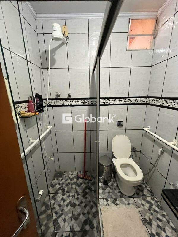 Casa 10 quartos à venda Delfino Magalhães 200m² Montes Claros MG: 
