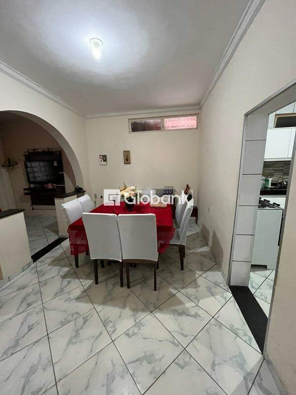 Casa 10 quartos à venda Delfino Magalhães 200m² Montes Claros MG: 