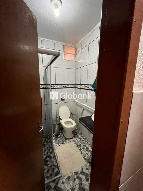 Casa 10 quartos à venda Delfino Magalhães 200m² Montes Claros MG: 