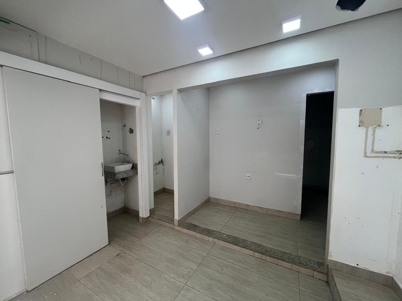 Ponto comercial para aluguel São José 50m² Montes Claros MG: 