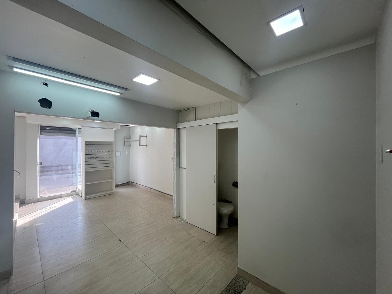 Ponto comercial para aluguel São José 50m² Montes Claros MG: 