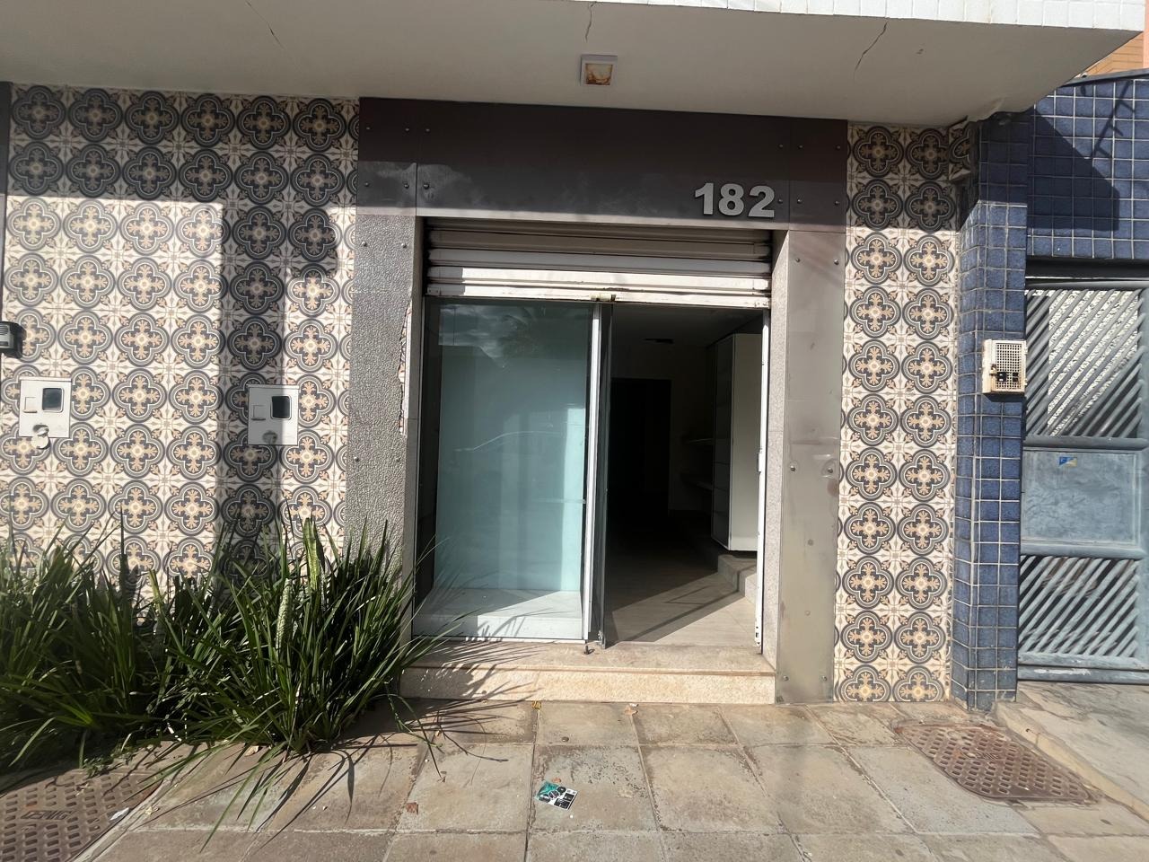 Ponto comercial para aluguel São José 50m² Montes Claros MG: 