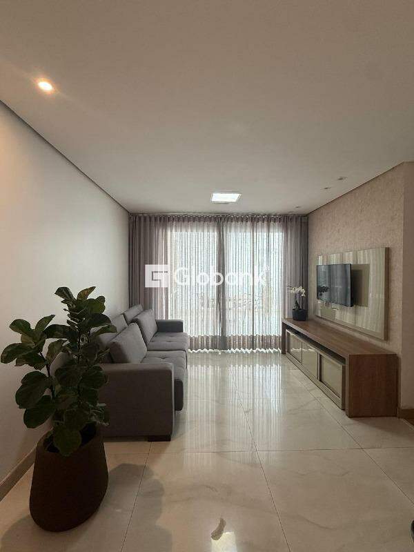 Apartamento 3 quartos à venda Cândida Câmara 220m² Montes Claros MG: 