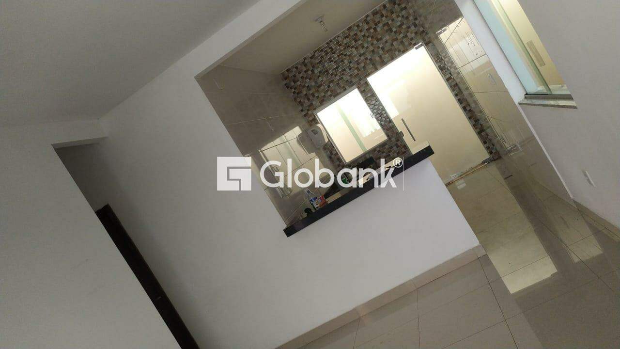 Casa 3 quartos à venda Alice Maia 67m² Montes Claros MG: 