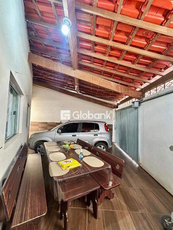 Casa 3 quartos à venda Maracanã 117m² Montes Claros MG: 