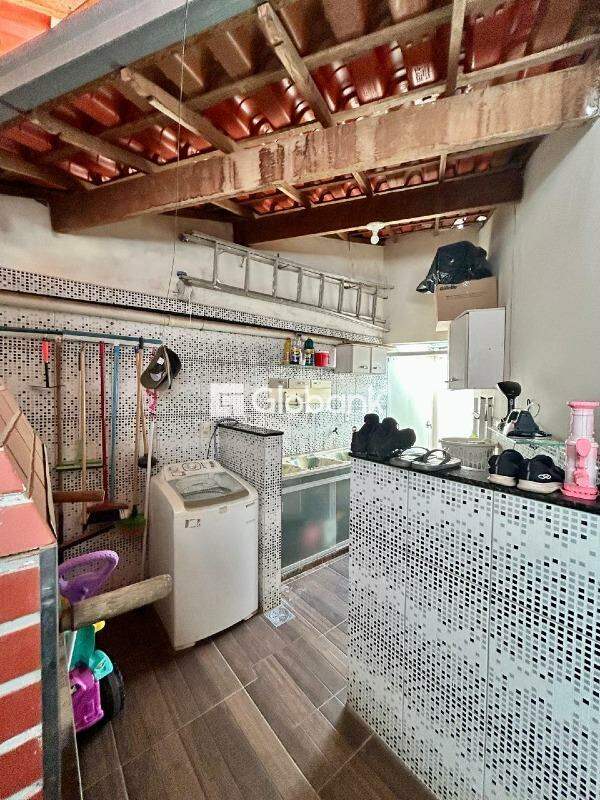 Casa 3 quartos à venda Maracanã 117m² Montes Claros MG: 