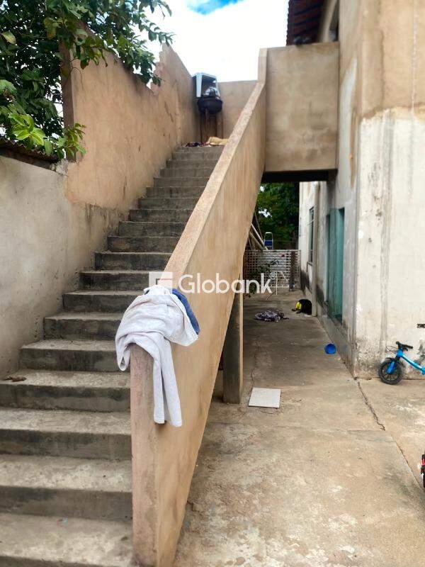 Casa 6 quartos à venda São Judas Tadeu 180m² Montes Claros MG: 