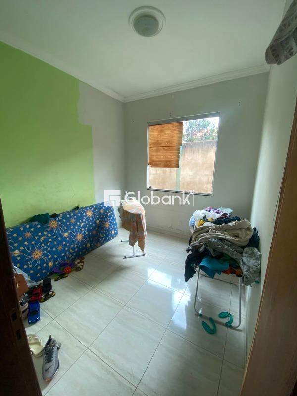 Casa 6 quartos à venda São Judas Tadeu 180m² Montes Claros MG: 