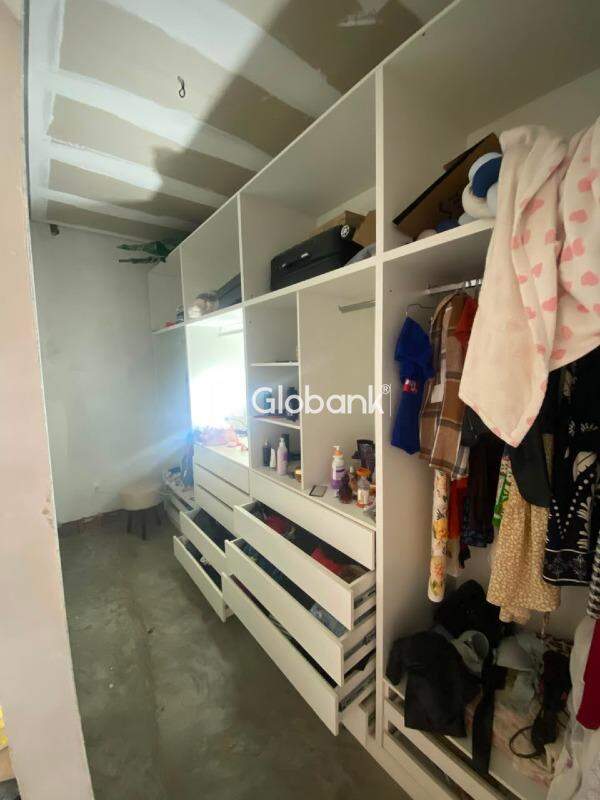 Casa 6 quartos à venda São Judas Tadeu 180m² Montes Claros MG: 