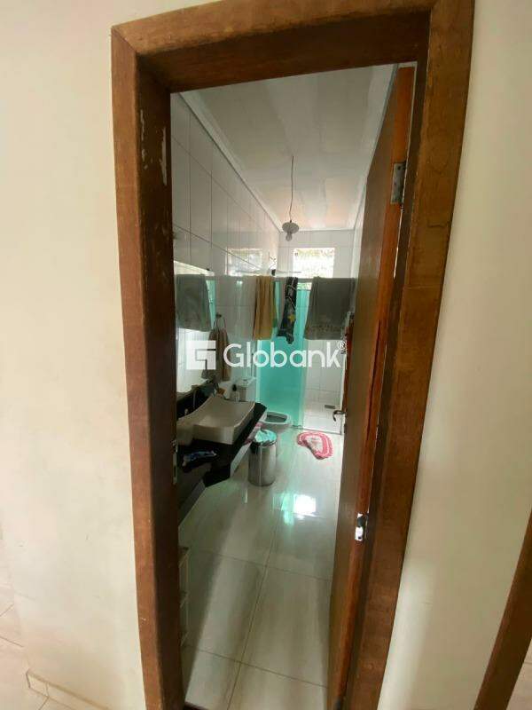Casa 6 quartos à venda São Judas Tadeu 180m² Montes Claros MG: 