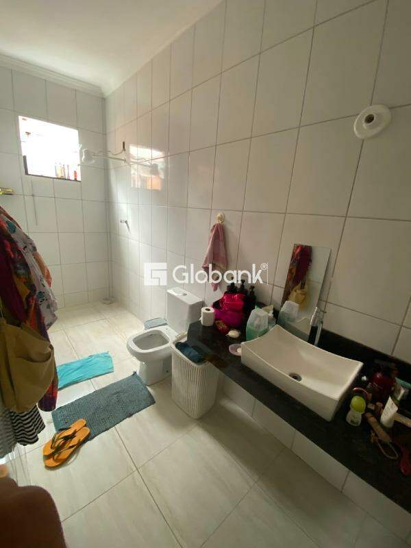 Casa 6 quartos à venda São Judas Tadeu 180m² Montes Claros MG: 