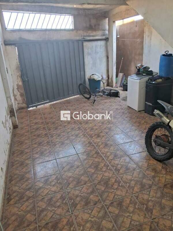 Casa 2 quartos à venda Maracanã 150m² Montes Claros MG: 