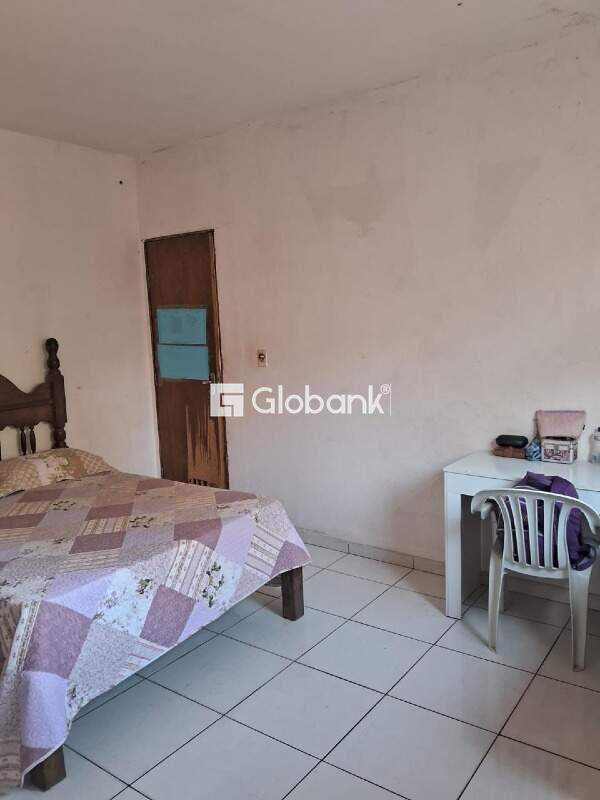 Casa 2 quartos à venda Maracanã 150m² Montes Claros MG: 