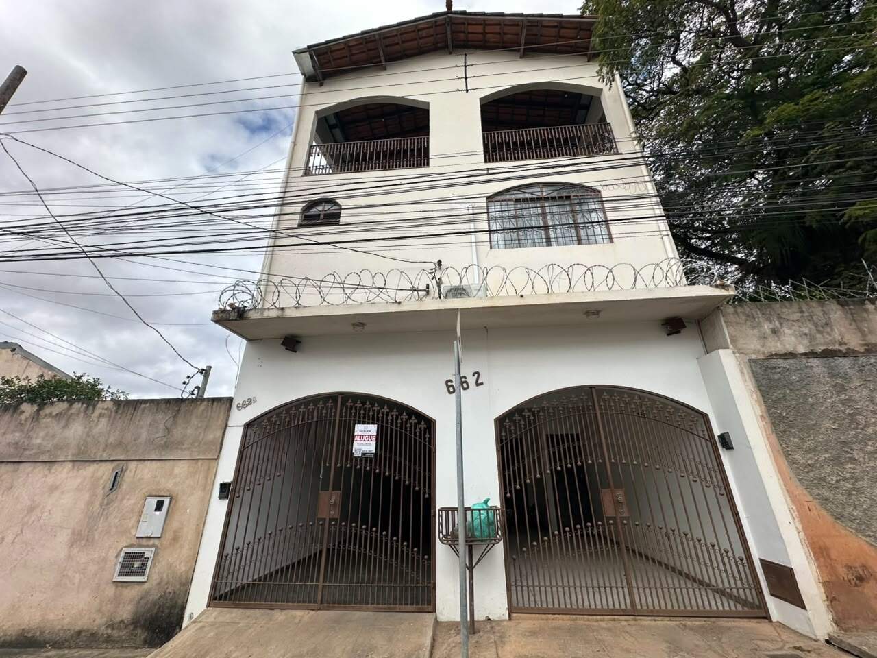 Casa 3 quartos para aluguel Santa Rita I 70m² Montes Claros MG: 