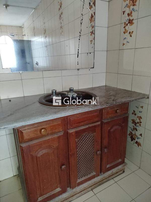 Casa 3 quartos à venda Cândida Câmara 150m² Montes Claros MG: