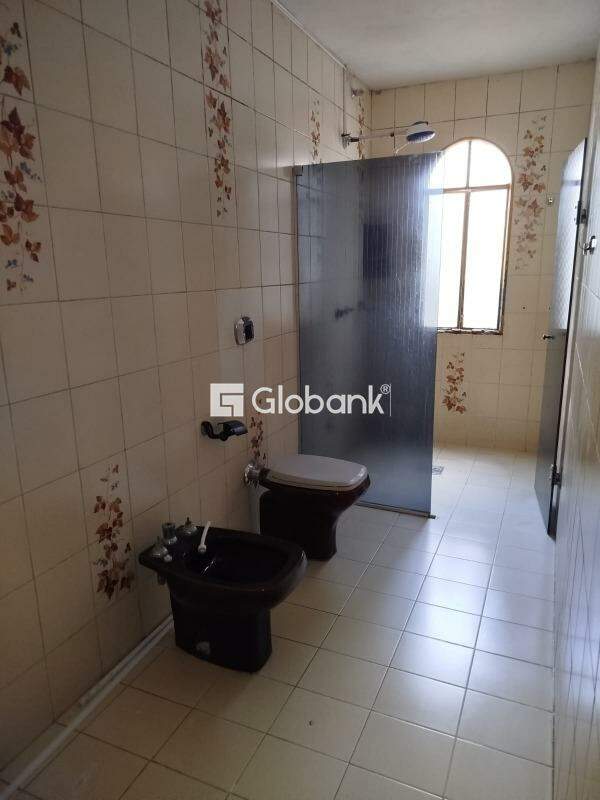 Casa 3 quartos à venda Cândida Câmara 150m² Montes Claros MG: