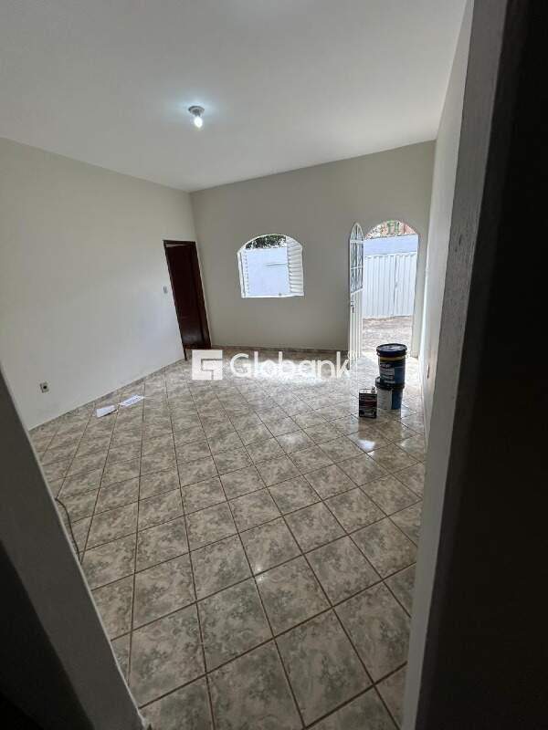 Casa 3 quartos à venda Antônio Pimenta 125m² Montes Claros MG:
