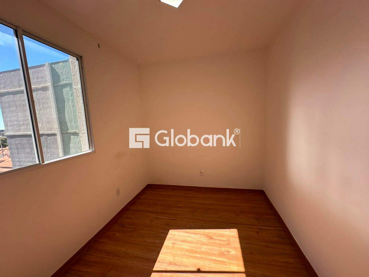 Apartamento 2 quartos para aluguel Residencial Sul Ipês 45m² Montes Claros MG: 