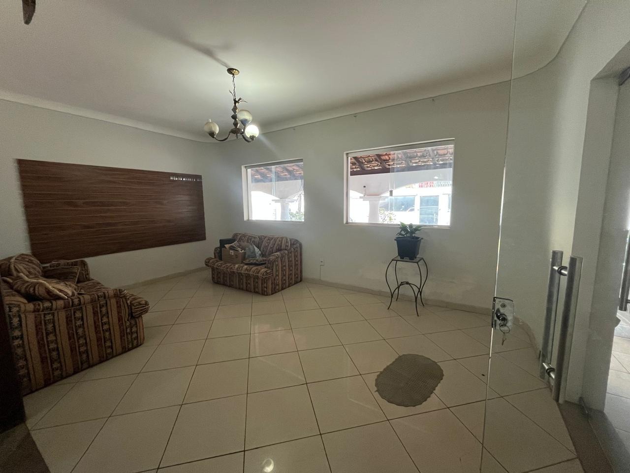 Casa 4 quartos à venda Melo 300m² Montes Claros MG: