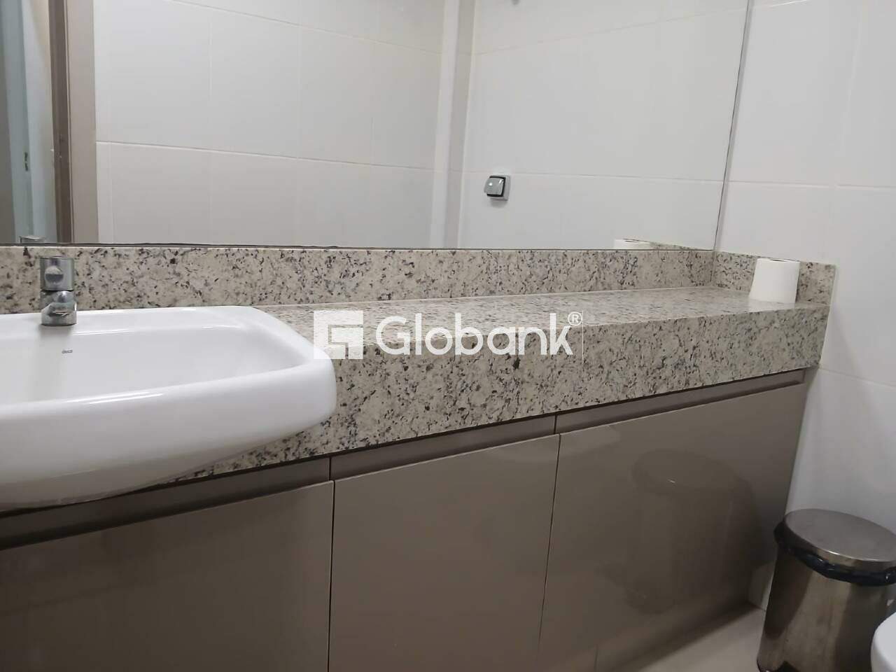 Sala comercial à venda Centro 130m² Montes Claros MG: 