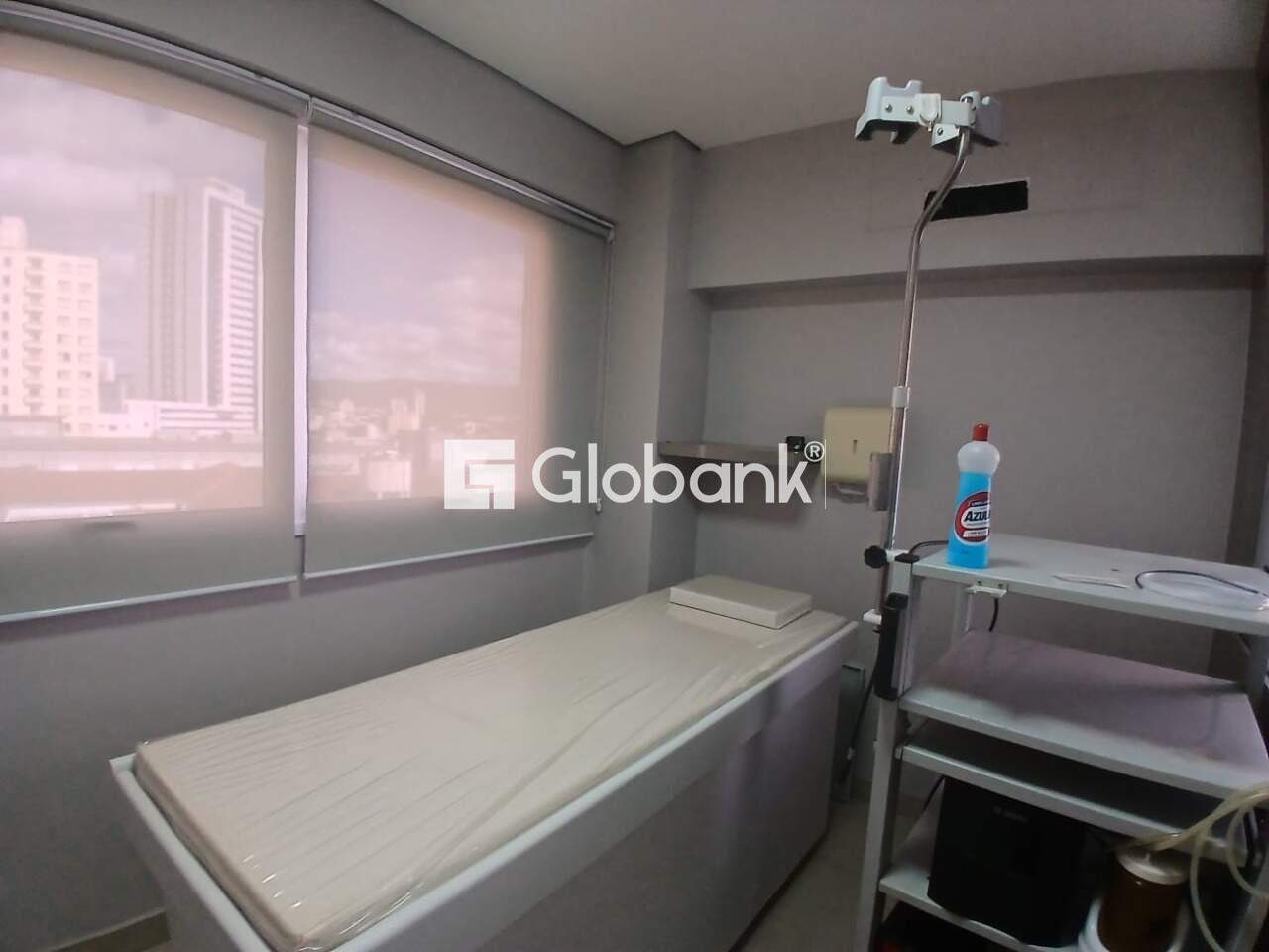 Sala comercial à venda Centro 130m² Montes Claros MG: 