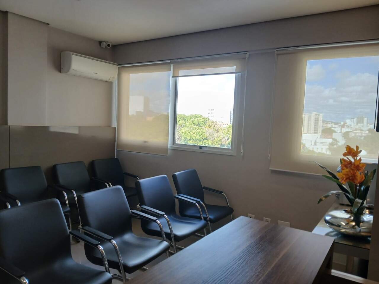 Sala comercial à venda Centro 130m² Montes Claros MG: 
