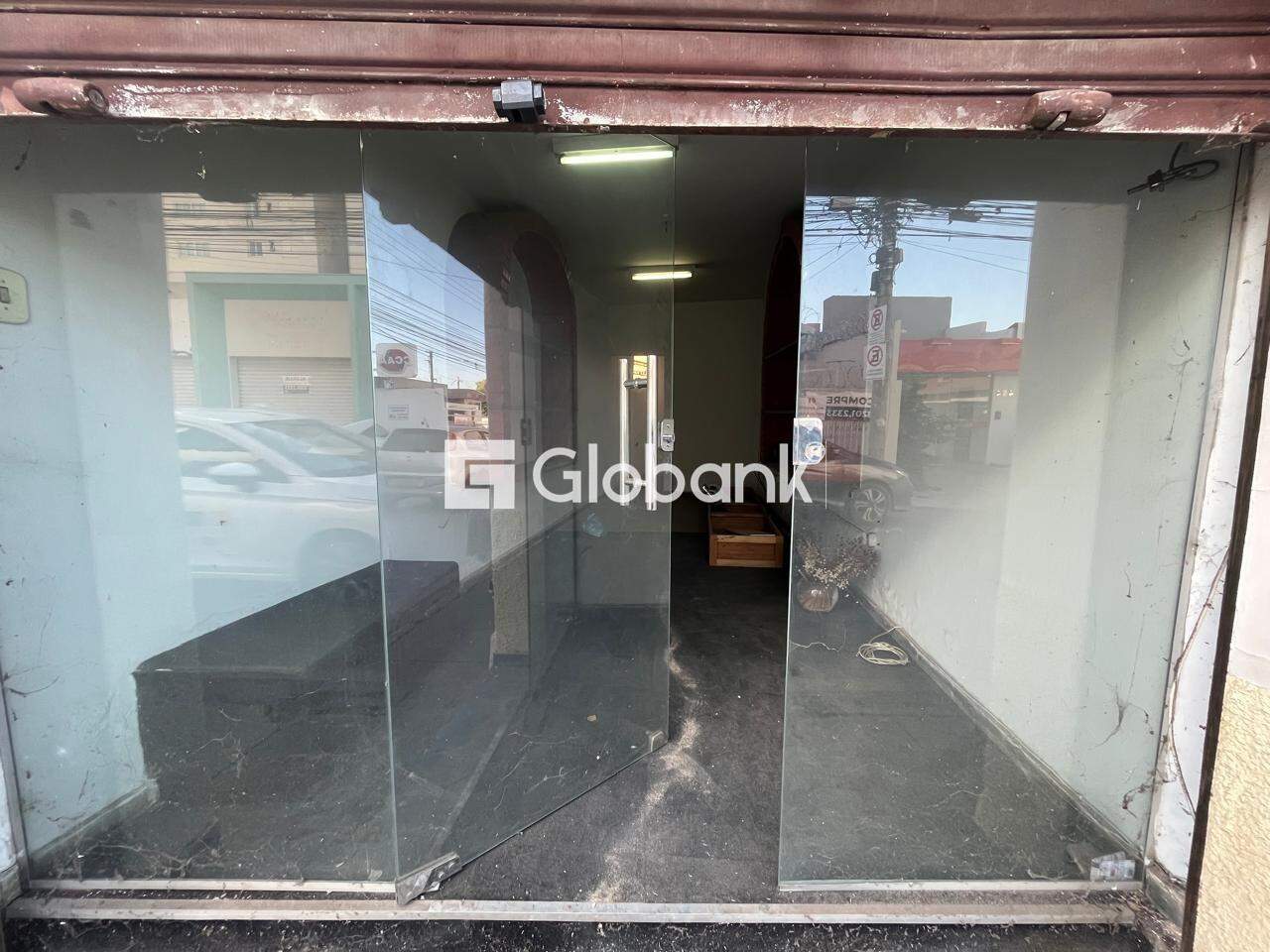 Ponto comercial para aluguel Centro 25m² Montes Claros MG: