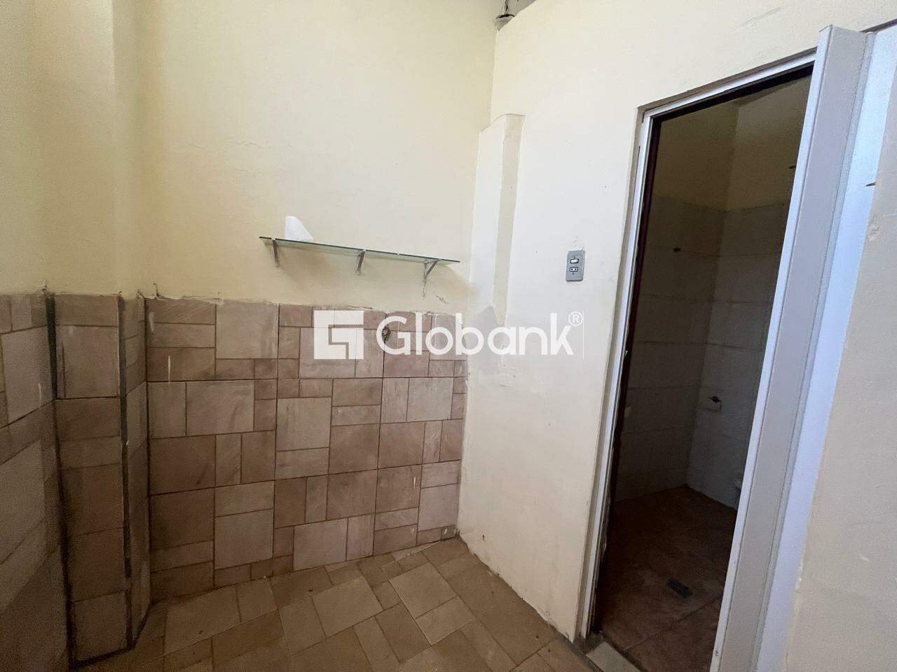 Kitnet 1 quarto para aluguel Centro 50m² Montes Claros MG: 