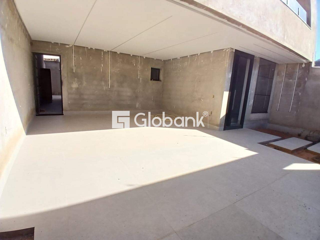 Casa 3 quartos à venda Ibituruna 200m² Montes Claros MG: