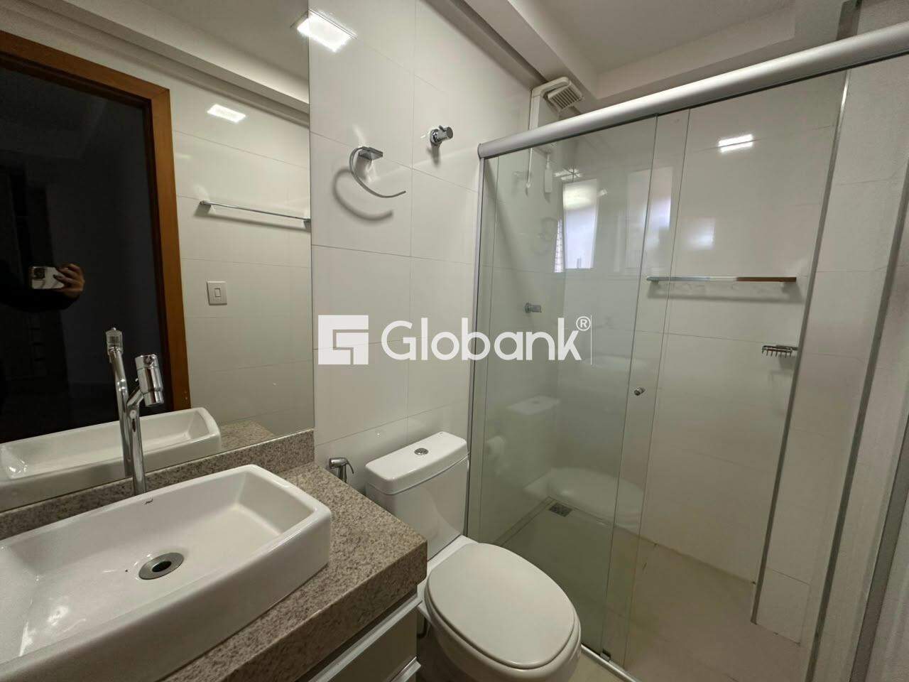 Apartamento 2 quartos para aluguel Centro 65m² Montes Claros MG: Suíte