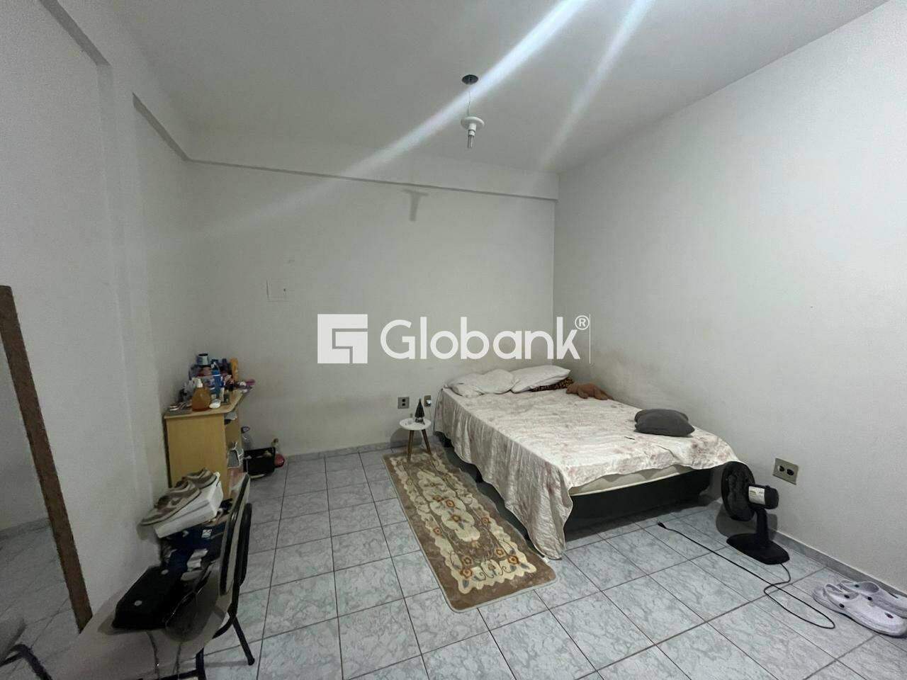 Apartamento 4 quartos à venda Centro 90m² Montes Claros MG: