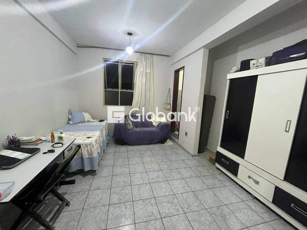 Apartamento 4 quartos à venda Centro 90m² Montes Claros MG: