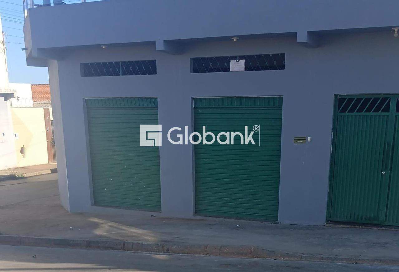 Ponto comercial para aluguel Carmelo 40m² Montes Claros MG: 