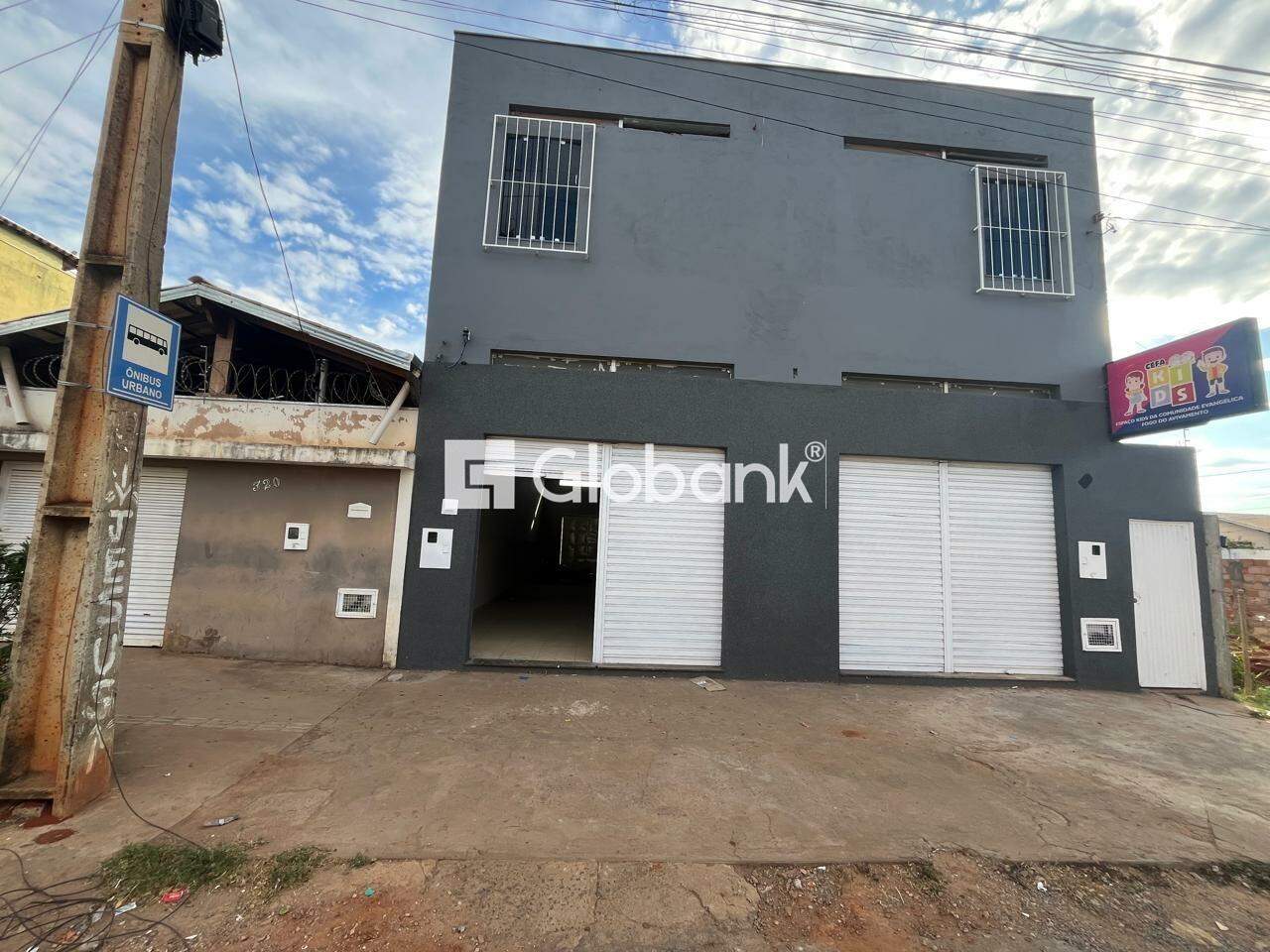 Ponto comercial para aluguel Independência 50m² Montes Claros MG: 