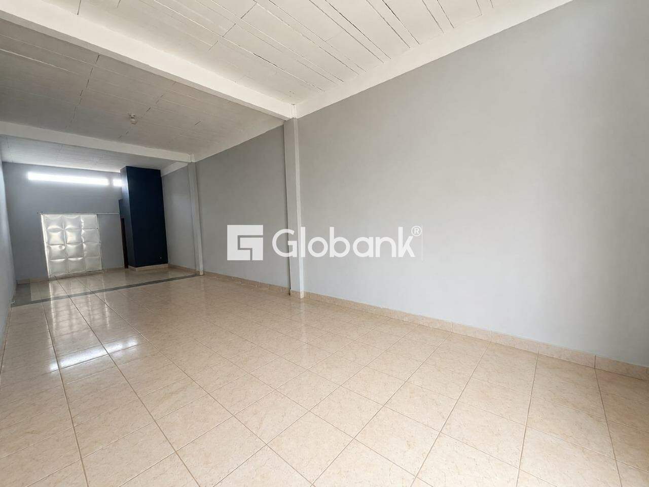 Ponto comercial para aluguel Independência 50m² Montes Claros MG: 