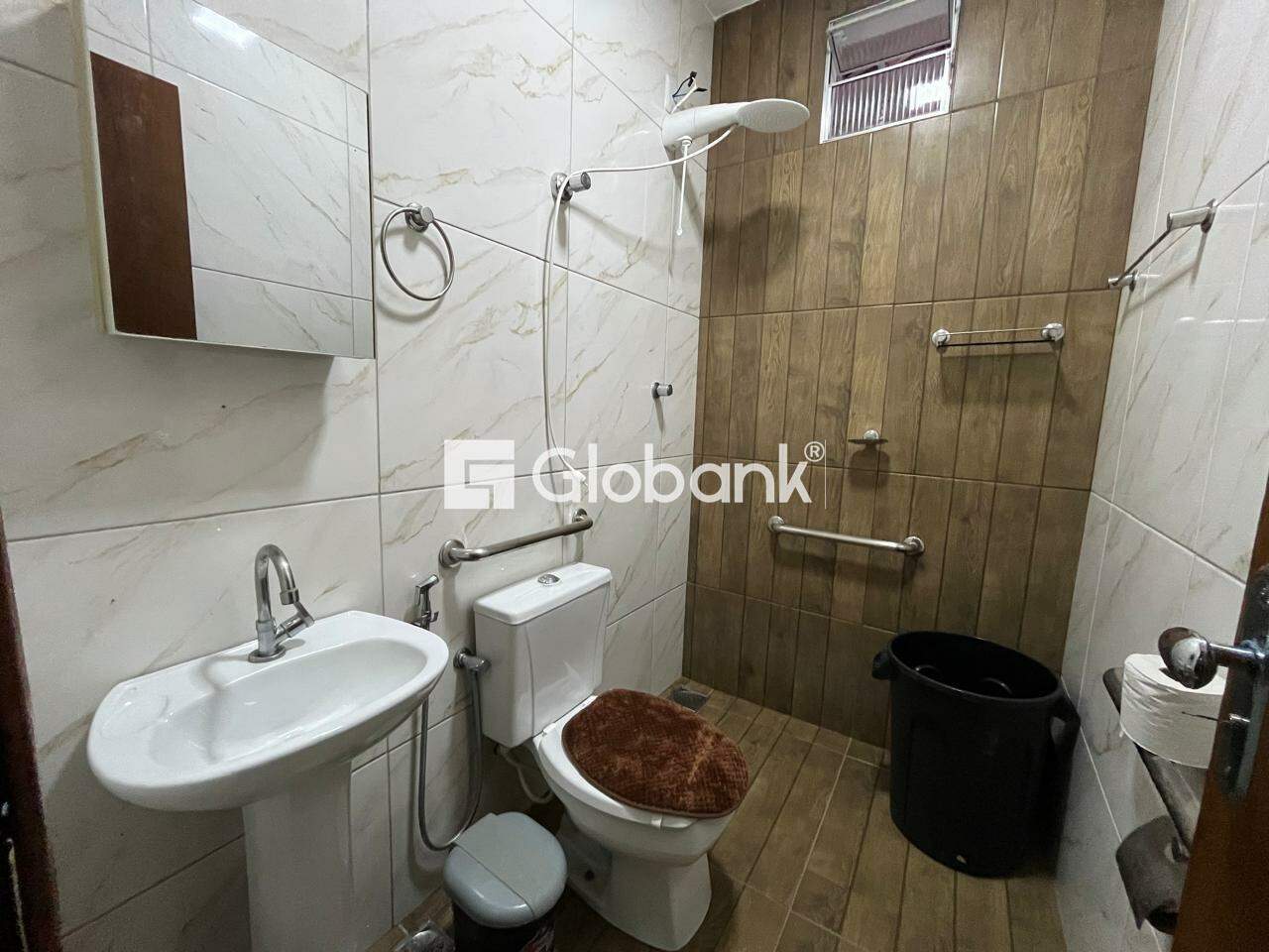 Casa 4 quartos à venda Major Prates 250m² Montes Claros MG: 