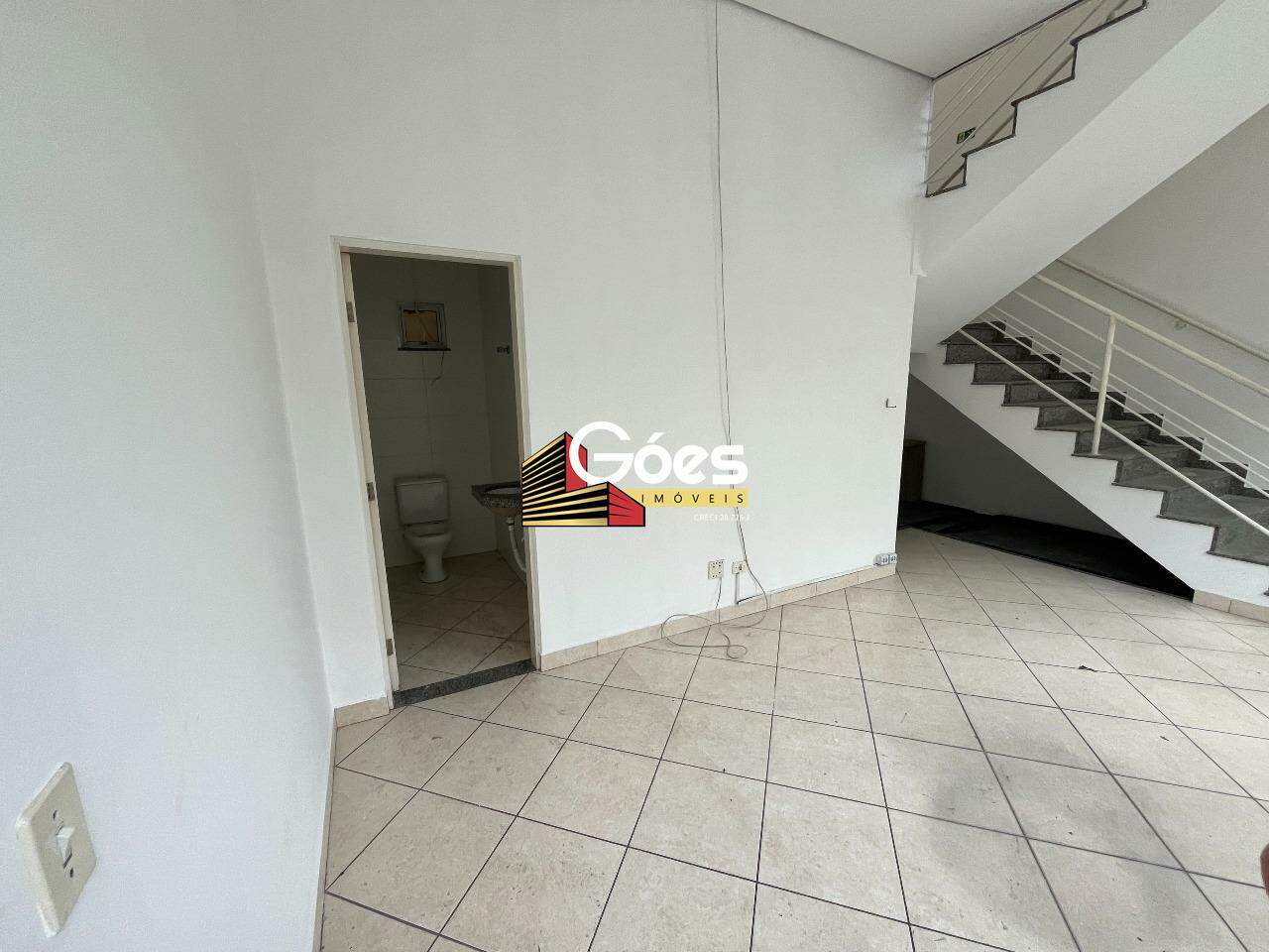 Depósito-Galpão-Armazém para alugar, 2240m² - Foto 9