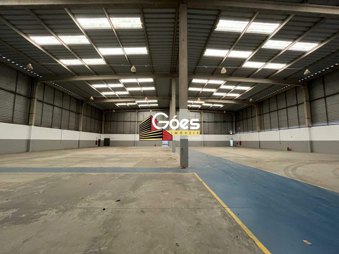 Depósito-Galpão-Armazém para alugar, 2240m² - Foto 1