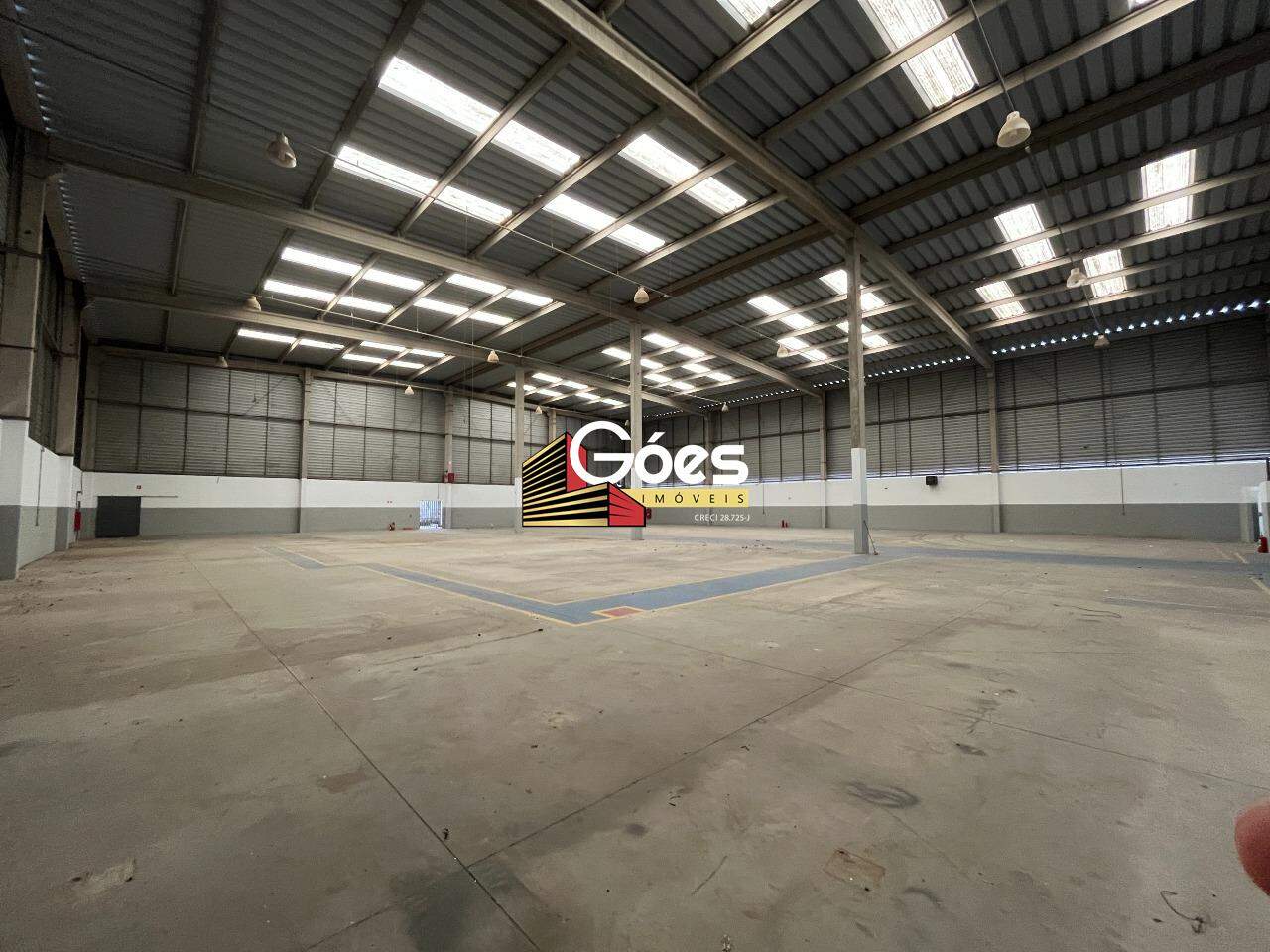 Depósito-Galpão-Armazém para alugar, 2240m² - Foto 2